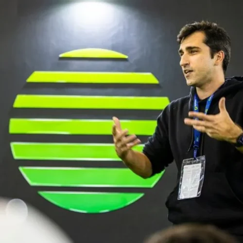 Canal-Solar-Solfacil-lanca-sistema-de-monitoramento-que-combina-IA-e-hardware-